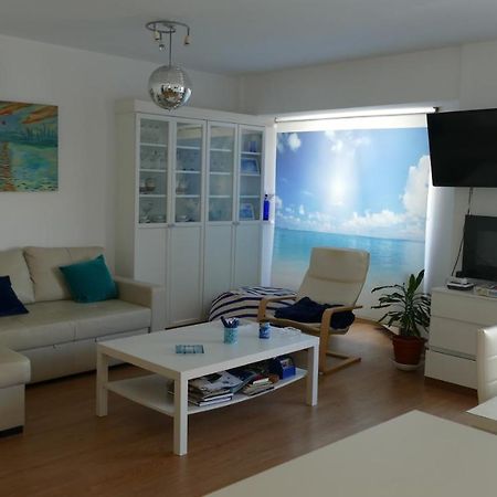 Apartamento Piso en Santa Cristina, a 150 m de la playa Oleiros Exterior foto